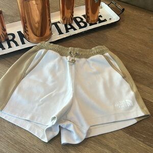 The North Face Women’s Outdoor Shorts xs